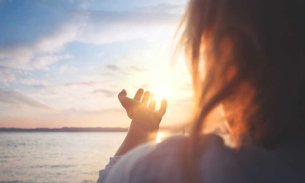 Let Go And Move On – 14 Quotes That Will Help You Do So